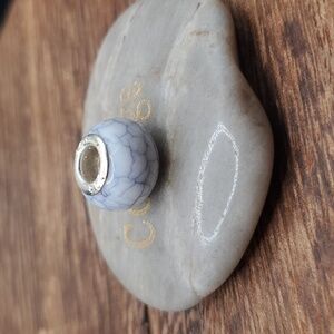 Veined hallow charm‎ sterling 925